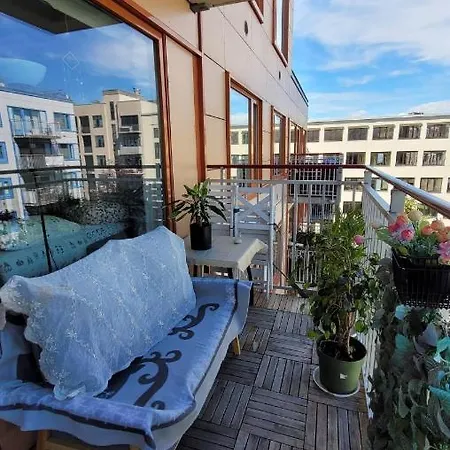 Homestay Spacious Private With Private Kitchen & Shared Bathroom Oslo