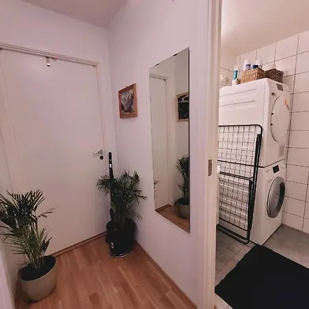 Homestay Spacious Private With Private Kitchen & Shared Bathroom Oslo